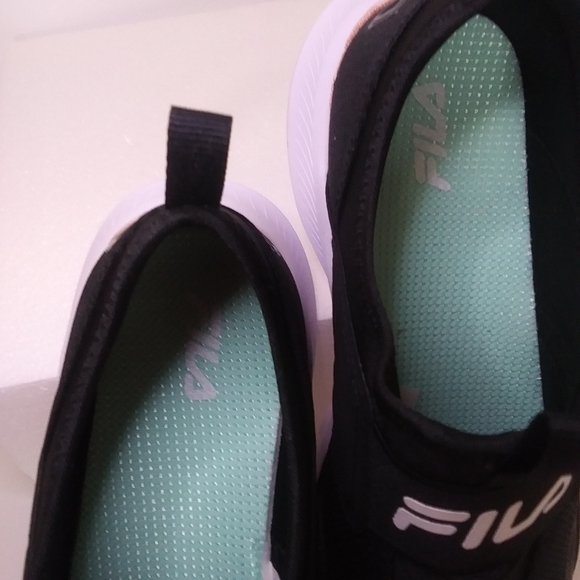 Ladies Athletic  Fila Slip-on Sneakers - Picture 4 of 7